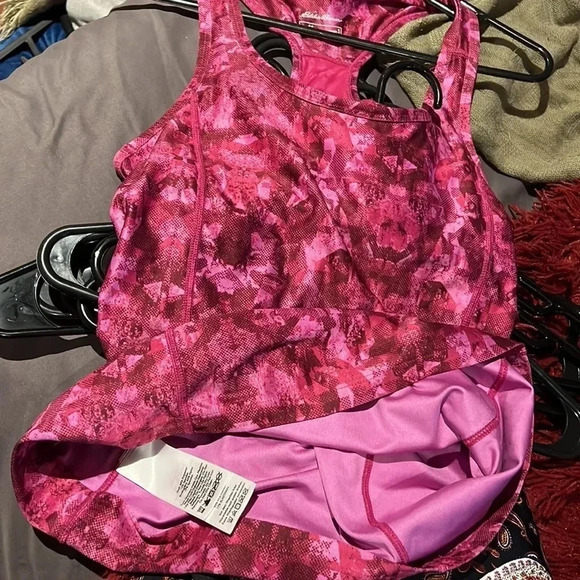 Eddie Bauer  athletic racer back tank top Sz small - Picture 10 of 10